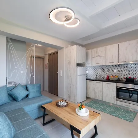Bianco Stylish Maisonette Apartament Nikiana