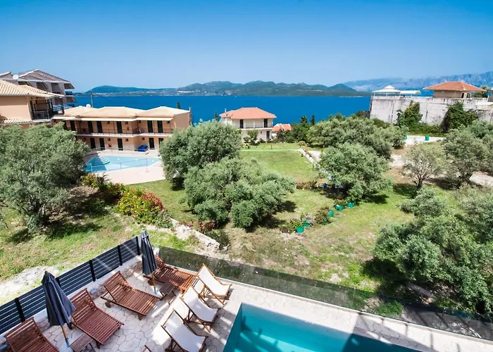 Bianco Stylish Maisonette Никиана